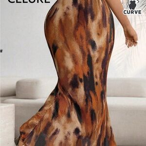 Patterned Fix Tail Hem Maxi Skirt